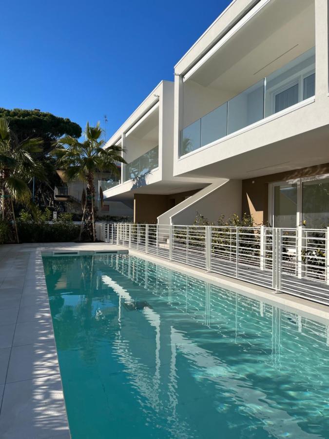 Agua Apartment With Beach Included Лидо-ди-Езоло Экстерьер фото